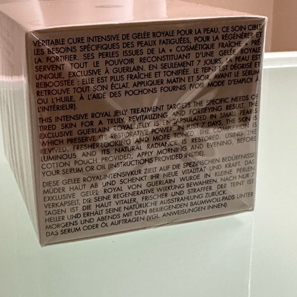 Guerlain Abeille Royale Cure de La Reine - Picture 3 of 4